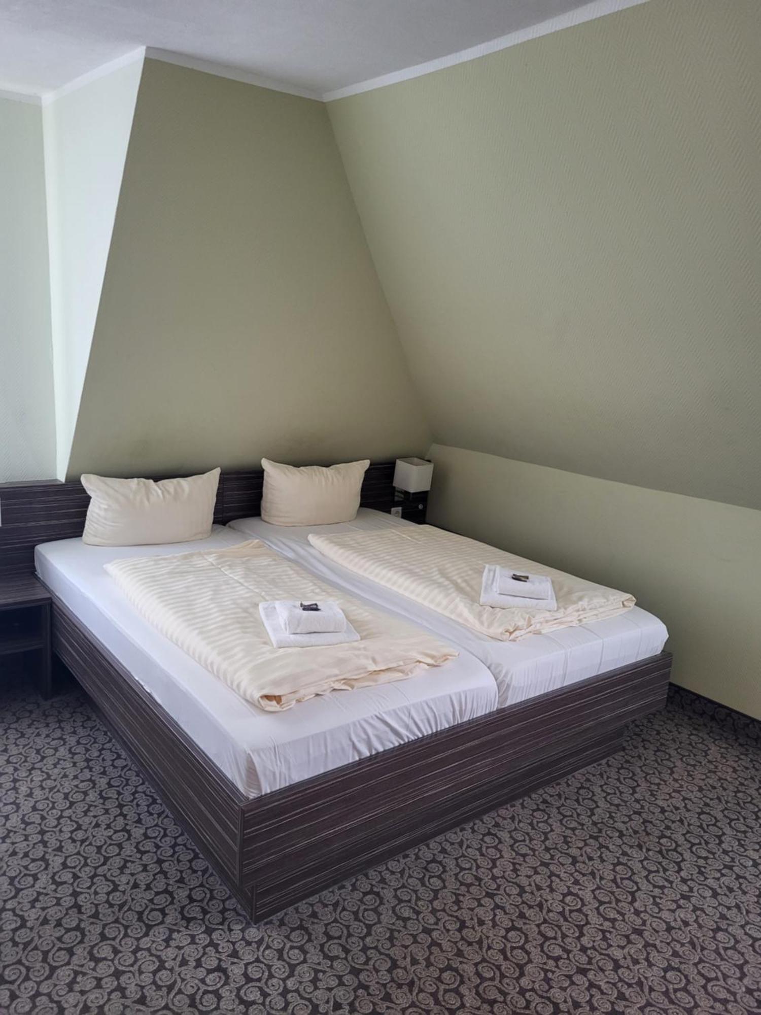 Bootshaus Hotel Bedekaspel Buitenkant foto